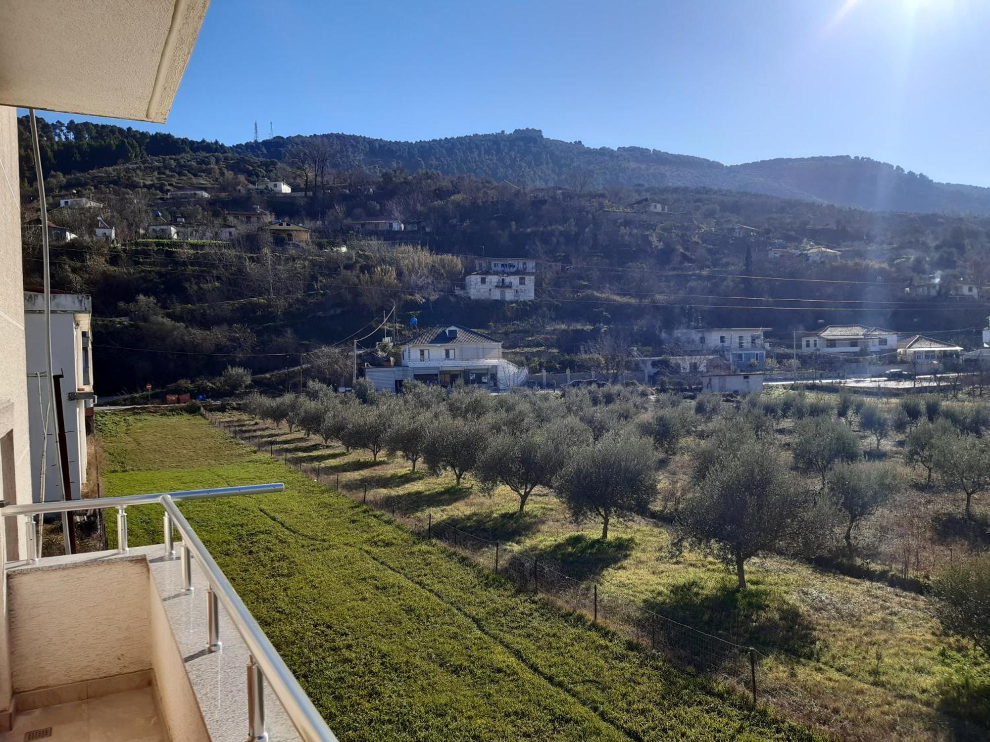 Villa Ari Berat Exterior photo